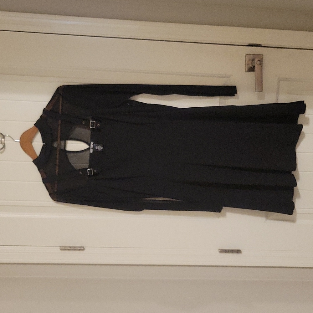 XL Hot Topic Long sleeved goth dress